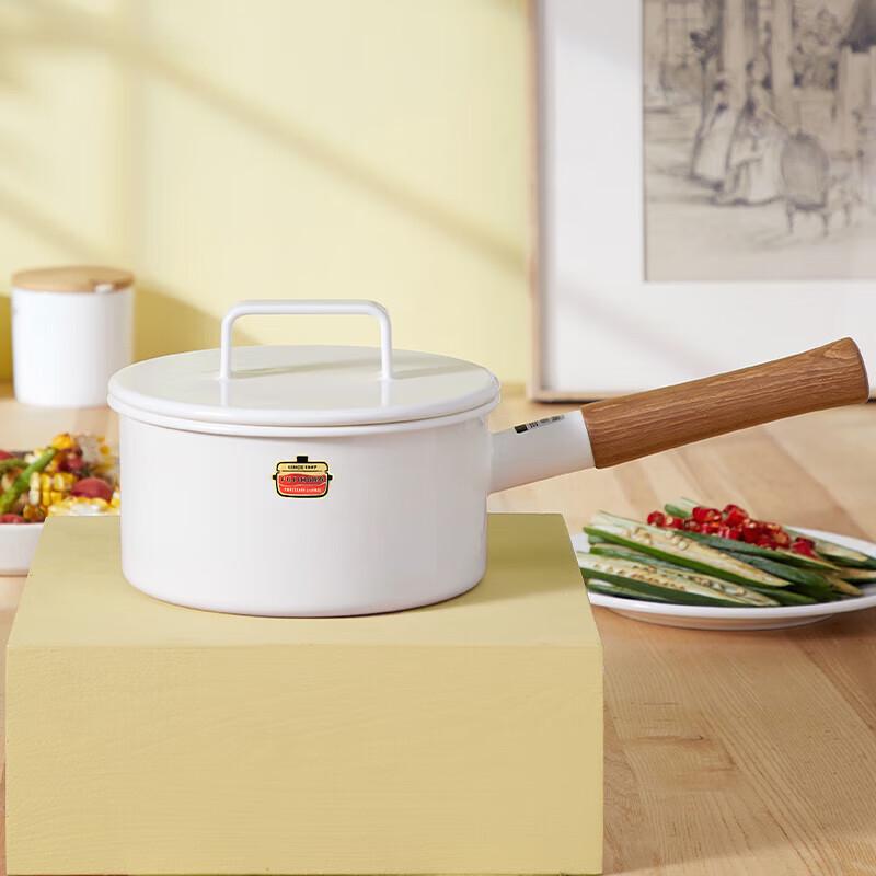 FUJIHORO Enamel Saucepan with Lid