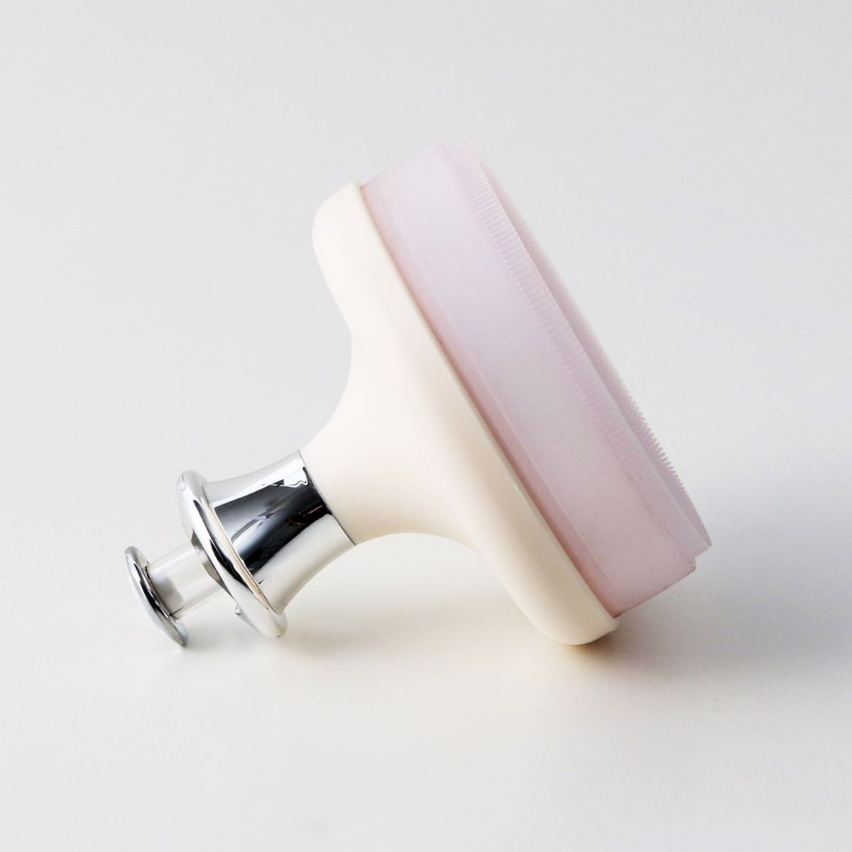 Sebum Thief Air Cushion Cleansing Brush Signature Yellow