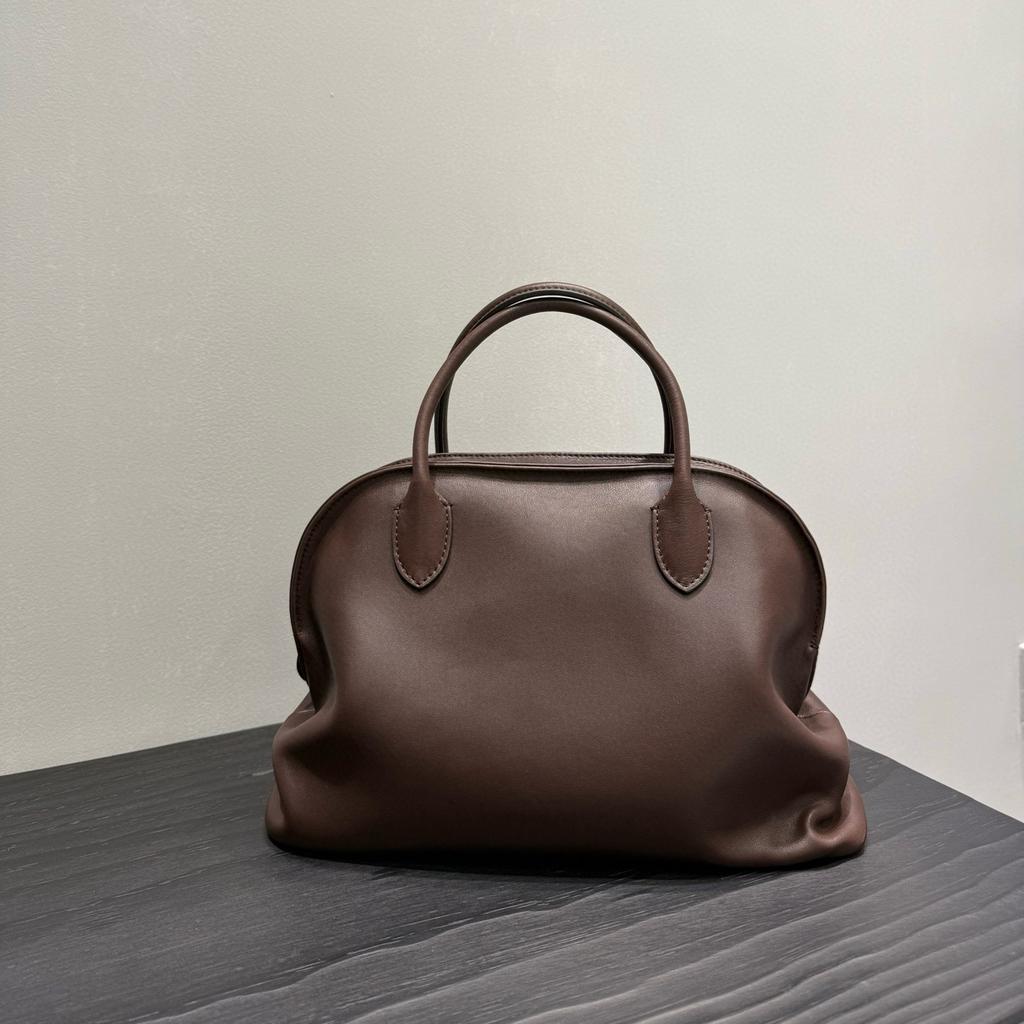 Row French Shell Baotou Layered Cowhide Unique Design Simple Fashion Bowling Bag Commuting Versatile Handbag