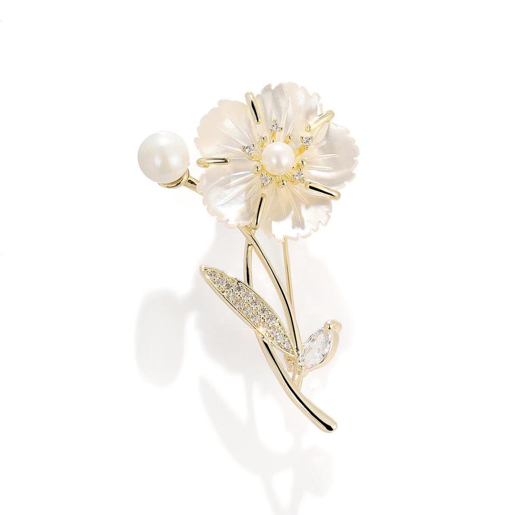 Bo Xin Yun Elegant Seashell Flower Lapel Pin Brooch