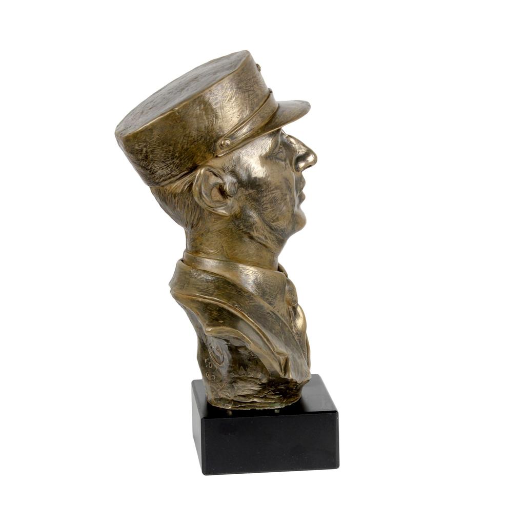 Charles de Gaulle - marble bust, statuette of a famous person, decoration for office, school, and hotel by the Art-Dog brand
