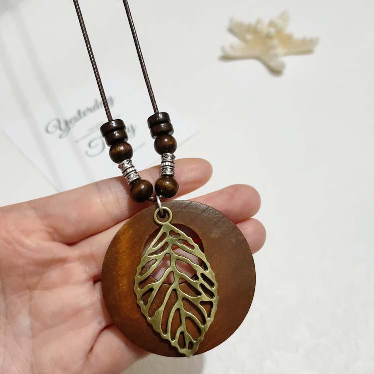 New Chinese Retro Zen Leather Rope Necklace Autumn and Winter Bohemian Ethnic Wind Leaf Long Sweater Chain