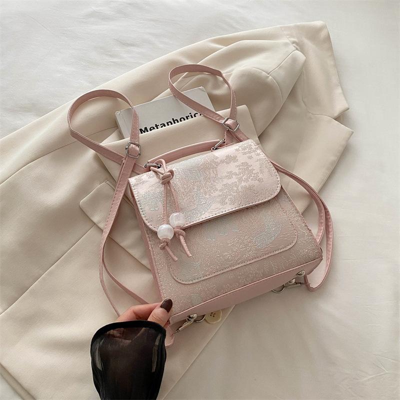 Yeni Çin Tarzı İşlemeli Sırt Çantası Kadın Sonbahar Modası Kişiselleştirilmiş Kolej Tarzı Sırt Çantası Küçük Kare Çanta