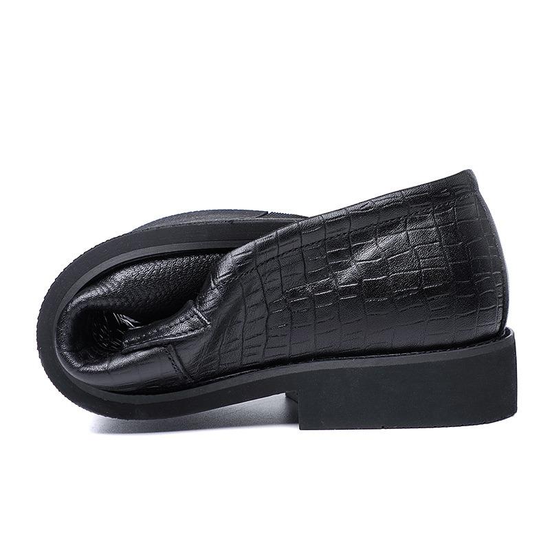 New First-layer Cowhide Men's Leather Shoes Business Dress Gentleman Pointed Men's Shoes Leather Men's Shoes Soft