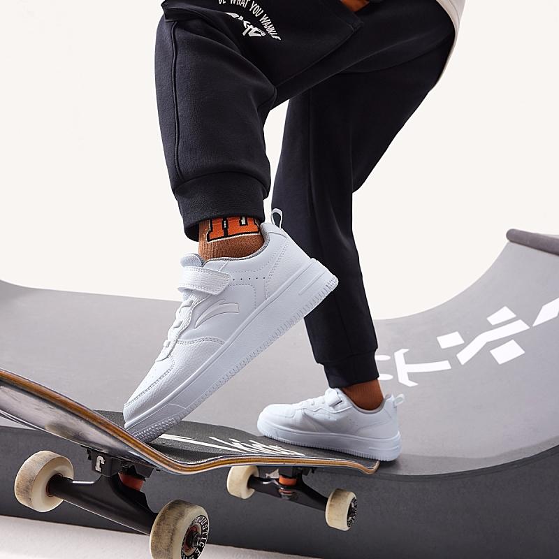 Anta Lightweight Shock Absorbing Anti-Kick Low-Top Kids Skate Shoes Kids Sneaker White A332338063J-1
