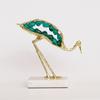 Metallhandwerk Simulierte Tierskulptur Kristallkranich Grüner Edelstein Vogel Dekorative Figuren Heimdekorationszubehör