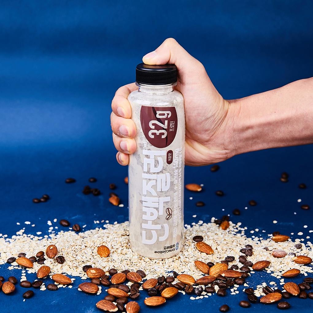 [20-pack Coffee Flavored PET] Syncombine Proteiner Protein Shake Meal Replacement