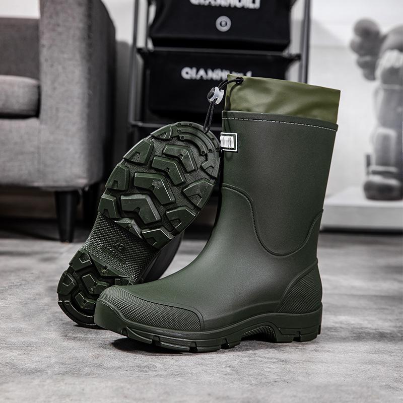 Men's Wear-Resistant Rubber Rain Boots: Mid-Calf, Anti-Slip, Waterproof Slip-On Shoes for Fishing & Construction.