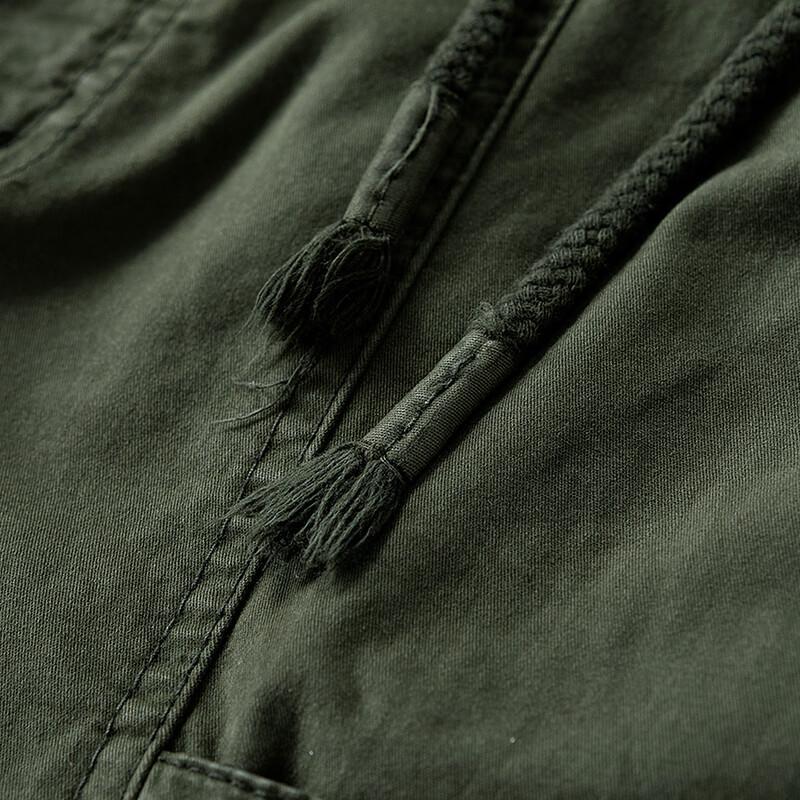 Demana Men's Multi-Pocket Cargo Shorts