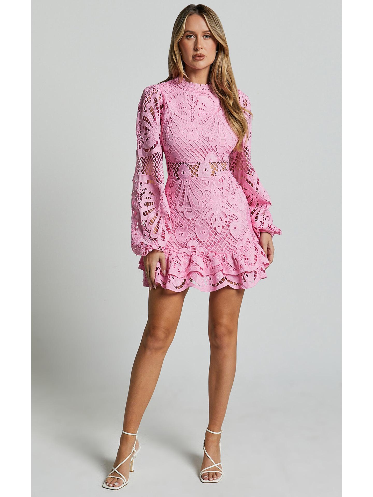 

European & American Stand-Up Collar Lantern Sleeve A-Line Evening Dress with Ruffle Detail and Water-Soluble Lace Small