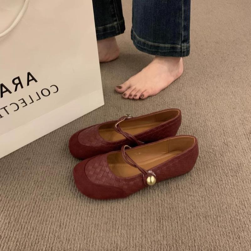 Retro splicing round head Mary Jane shoes women's shoes red wedding shoes woven word belt casual flat evening single shoes