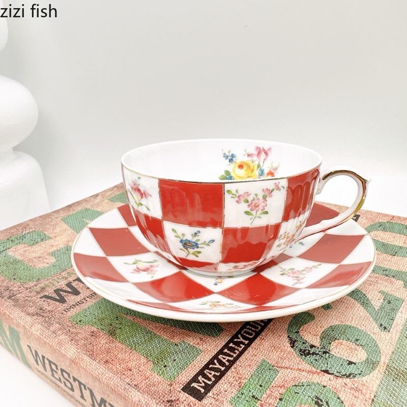 Rural Style Flower Ceramic Mug Retro Grid Coffee Cup and Saucer English Afternoon Tea Flower Tea Cup Breakfast Cups Water Cups