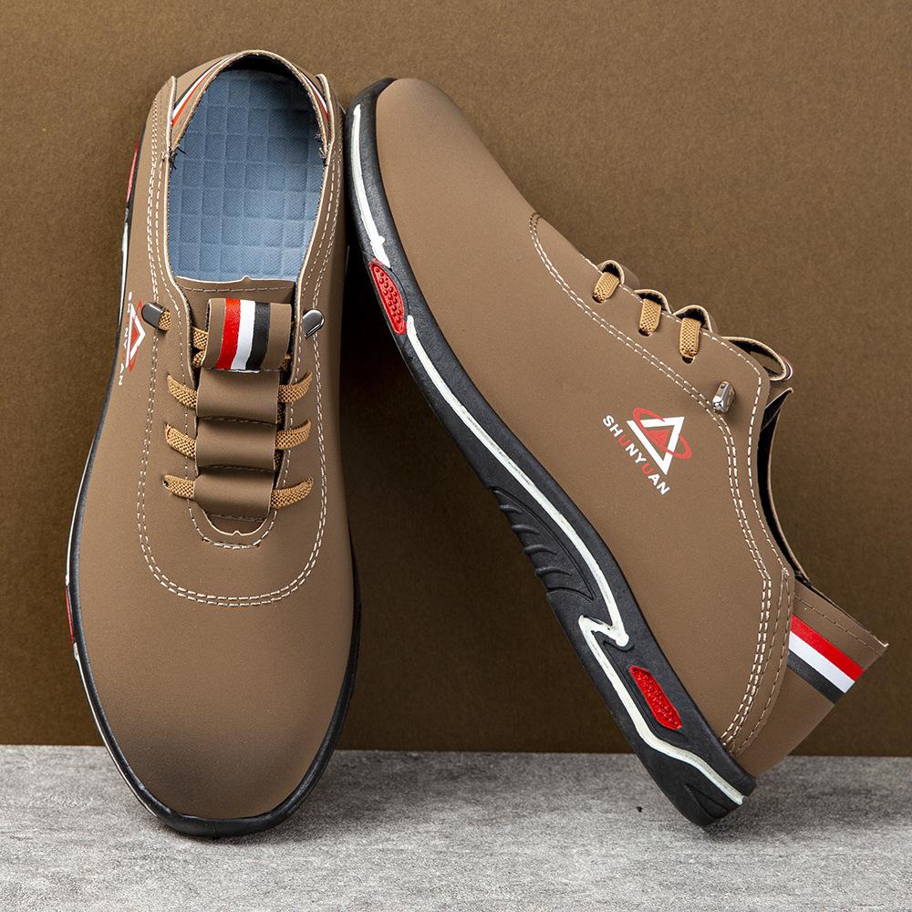 

Spring new leather men s shoes soft sole breathable light casual shoes foreign trade Korean version business comfortable leather shoes men 44