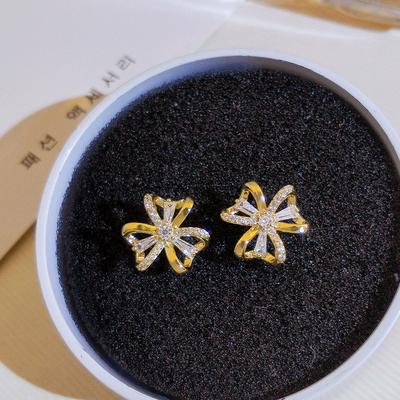 Ear Clips Without Piercings for Women's Earrings Simple and Fresh Flower Earrings Korean Temperament Summer Earrings