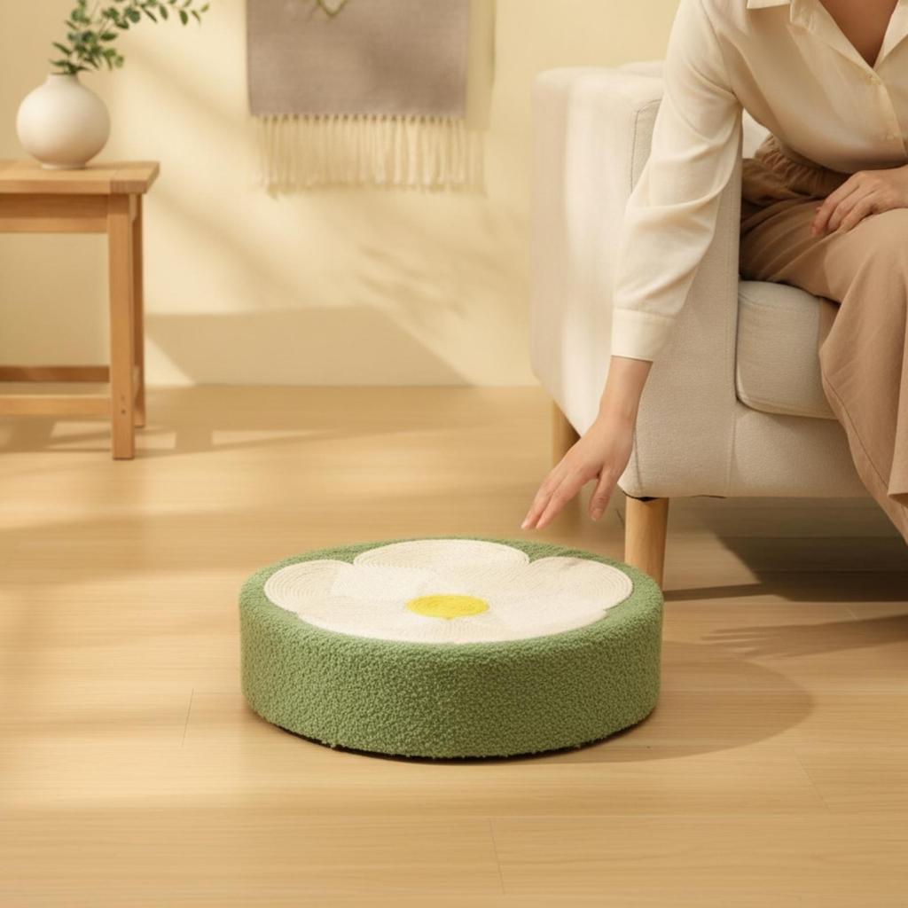 Wear-Resistant Cat Scratching Lounge | Scratcher with Toy Ball, Oval, for