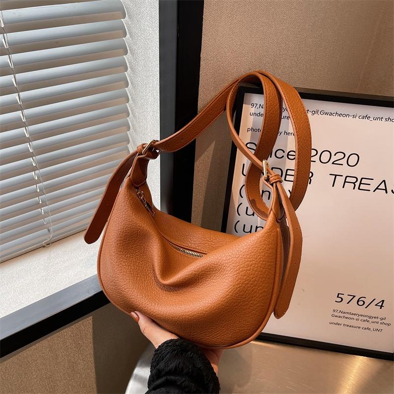 Popular Retro Dumpling Bag New Simple and Versatile Casual Shoulder Bag Fashion High Sense Messenger Bag