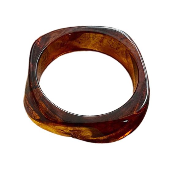 Acrylic Bracelet Retro Style Irregular Geometric Design Women Bangle Handmade Statement Bracelet Fashion Accessory