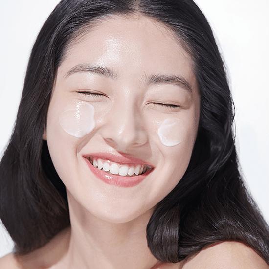 Aestura Derma UV 365 Vita-C Radiance Sunscreen SPF 50+ PA++++ 40ml