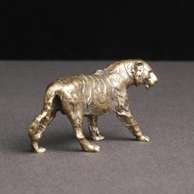 Antique Metal Animal Miniature Sculpture Detailed Animal Figurine Home Art Decors Strength Symbol Ornament Gift