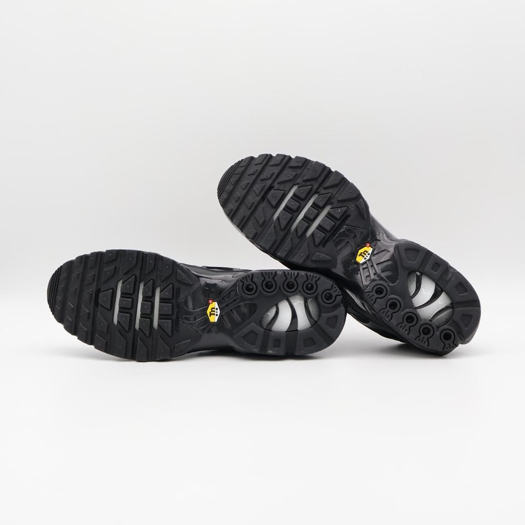604133-050 Nike Air Max Plus Triple Black (Men's)