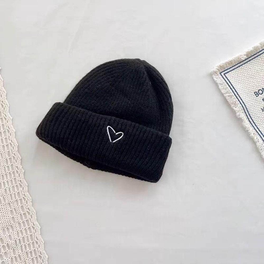 

Love Heart Embroidery Scarf Hat Set Warm Ear Protection Hat New Pullover Cap Autumn and Winter Black-Hat