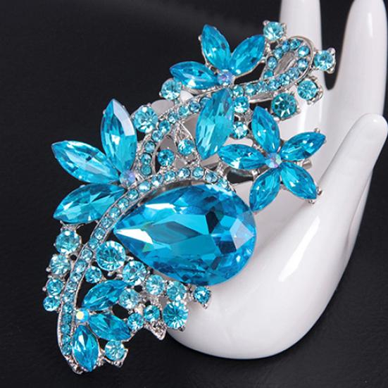 Waterdrop Flower Brosje Pin Rhinestone Crystal Brosjer Bukett Bryllupssmykker