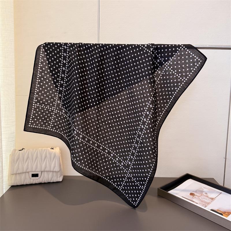 Simple aesthetic polka dot herringbone pattern cotton and linen small square scarf silk scarf imitation velvet headscarf shawl sunscreen scarf scarf