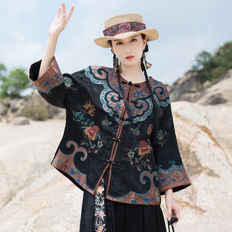 2025 Women's Ethnic Jacquard Satin Embroidered Frog Button Loose Top Coat