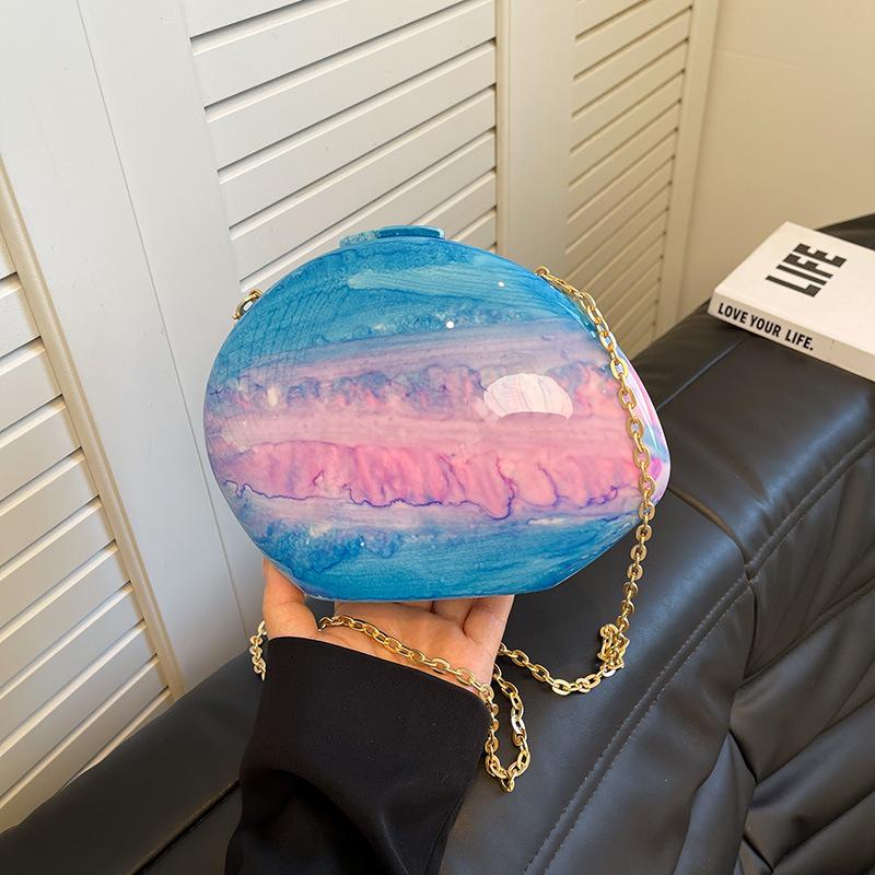 

Personalized acrylic shell bag 2025 new European and American fashion candy color foreign style versatile chain women s dinner bag рожевий