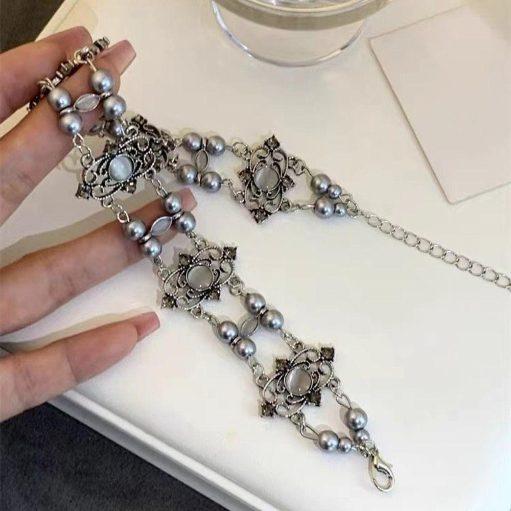 Vintage Double Layer Necklace Hollow Pearl Metal Necklace Elegant Women Collarbone Chain Unisex