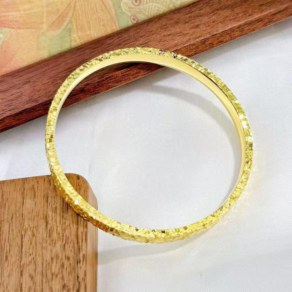 Gold-Plated Icy Bangle: Women's High-End Luxury Bracelet Accessory