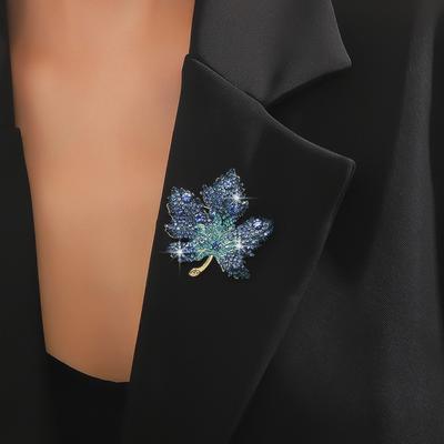 Yousheng Women Brooch Rhinestone Maple Shape Collar Pin Anti-Oxidation Anti-Rust Party Evening Wear Clothes Pin Bag Scarf Sweater Brooch