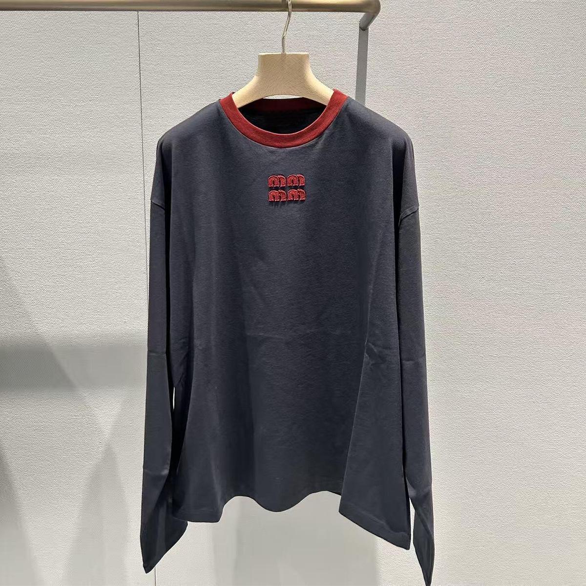 

Miu Style Women s Pure Cotton Round Neck Pullover with Applique Logo - Loose Fit, Long Sleeve, New Spring Arrival. Small темно-синий