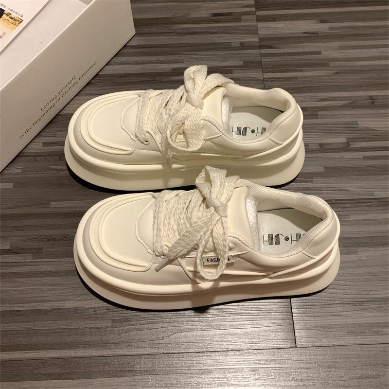 Fashion Thick Soled Height Increasing White Shoes for Women Popular Sponge Cake Casual Sports Board Shoes Big Toe Bread Shoes
