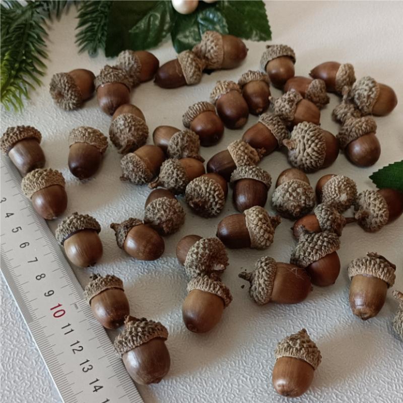 10pcs Natural Pinecone Branch for 2026 New Years Decoration Cone Pine Berries for Home Decor Party DIY Gifts Accessory