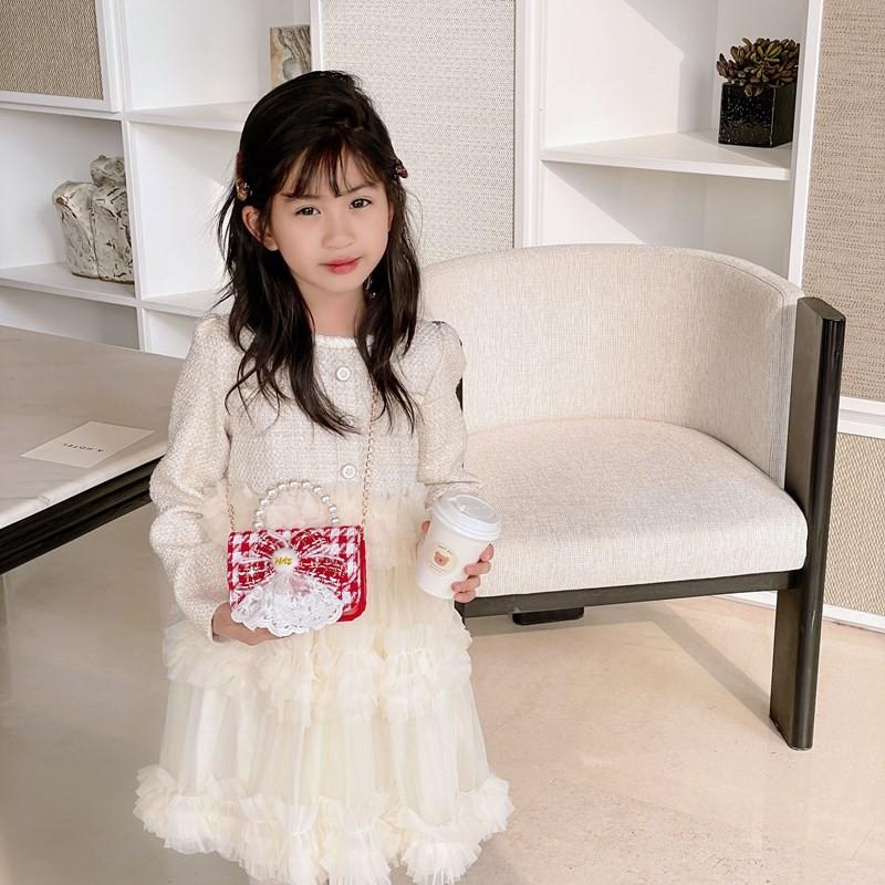 Red Ruffled Fun Bow Purse For Girls With Cozy Polyester Interior And Playful Appeal For Any Occasion