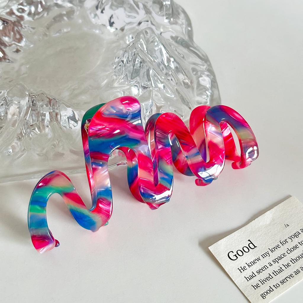 Chic 4mm Acetate Hair Claw For Elegant Hair Styling With A Trendy Fall 2024 Aesthetic