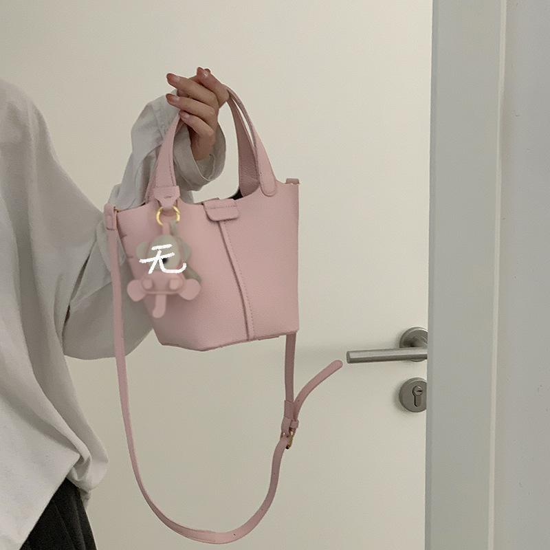 French Niche Design Handbag, Fashionable Bucket Bag, High-end Texture, Versatile Crossbody Bag