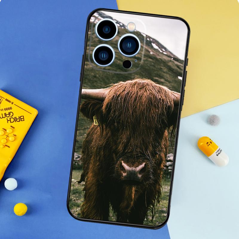 Bull Animal Phone Case For iPhone 17 16 14 13 12 11 15 Pro Max Plus 12 13 mini 16e 17 Air Bumper Cover