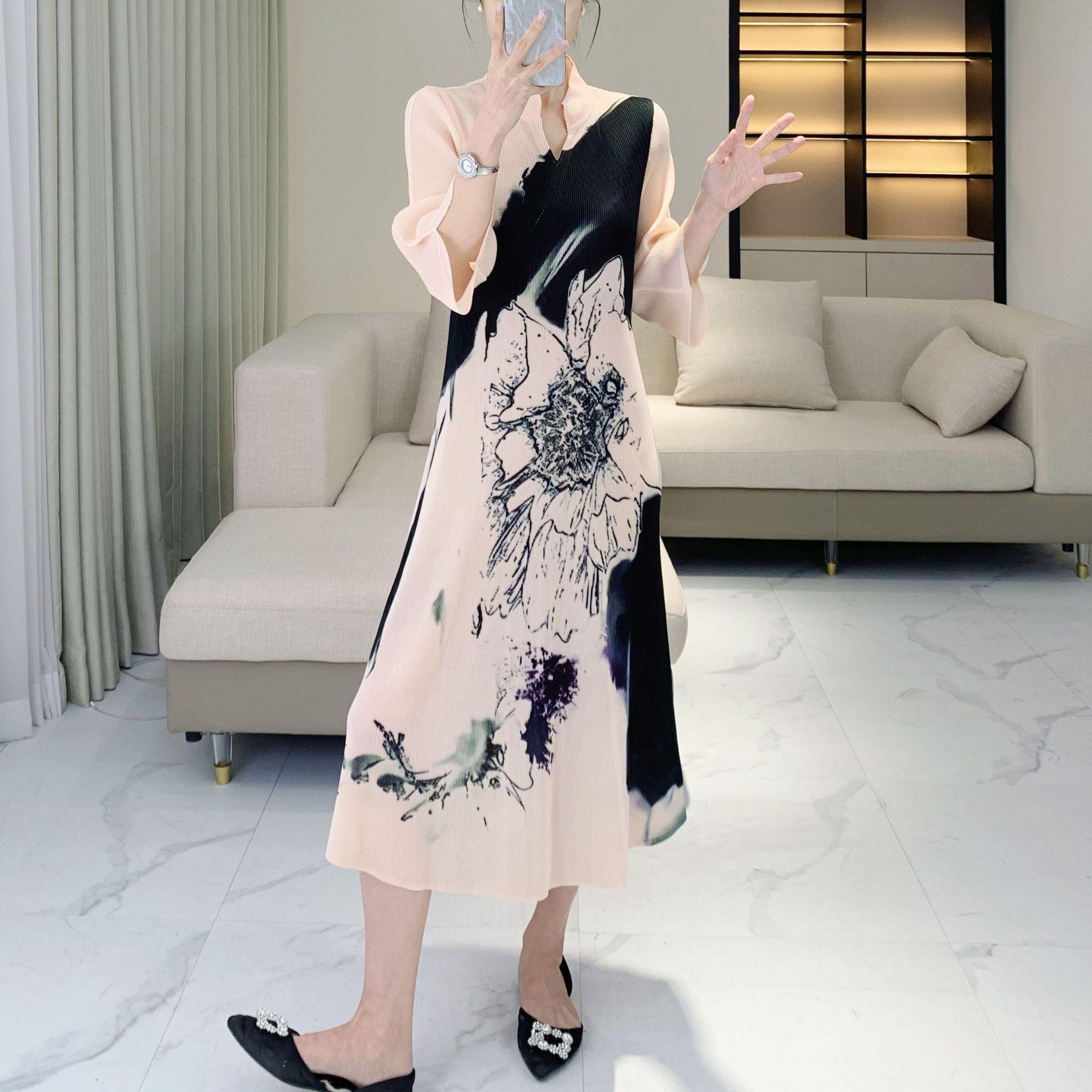 

Summer 2025 Women s Exquisite Pleated Long Dress - New Chinese Style One Size [fits 90-150 jin] фиолетовый