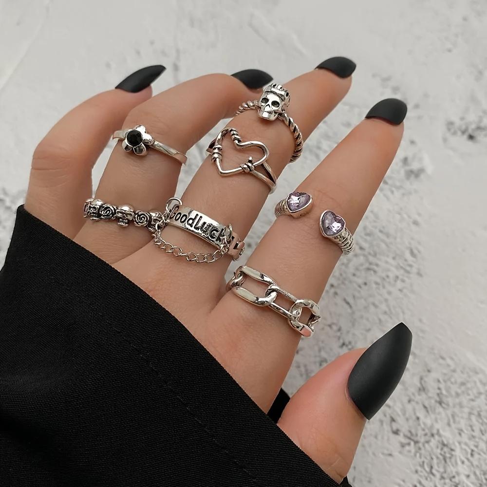 Gothic style cool skull ring set, creative and exquisite floral purple rhinestone heart-shaped adjustable open stackable ring set Color 1