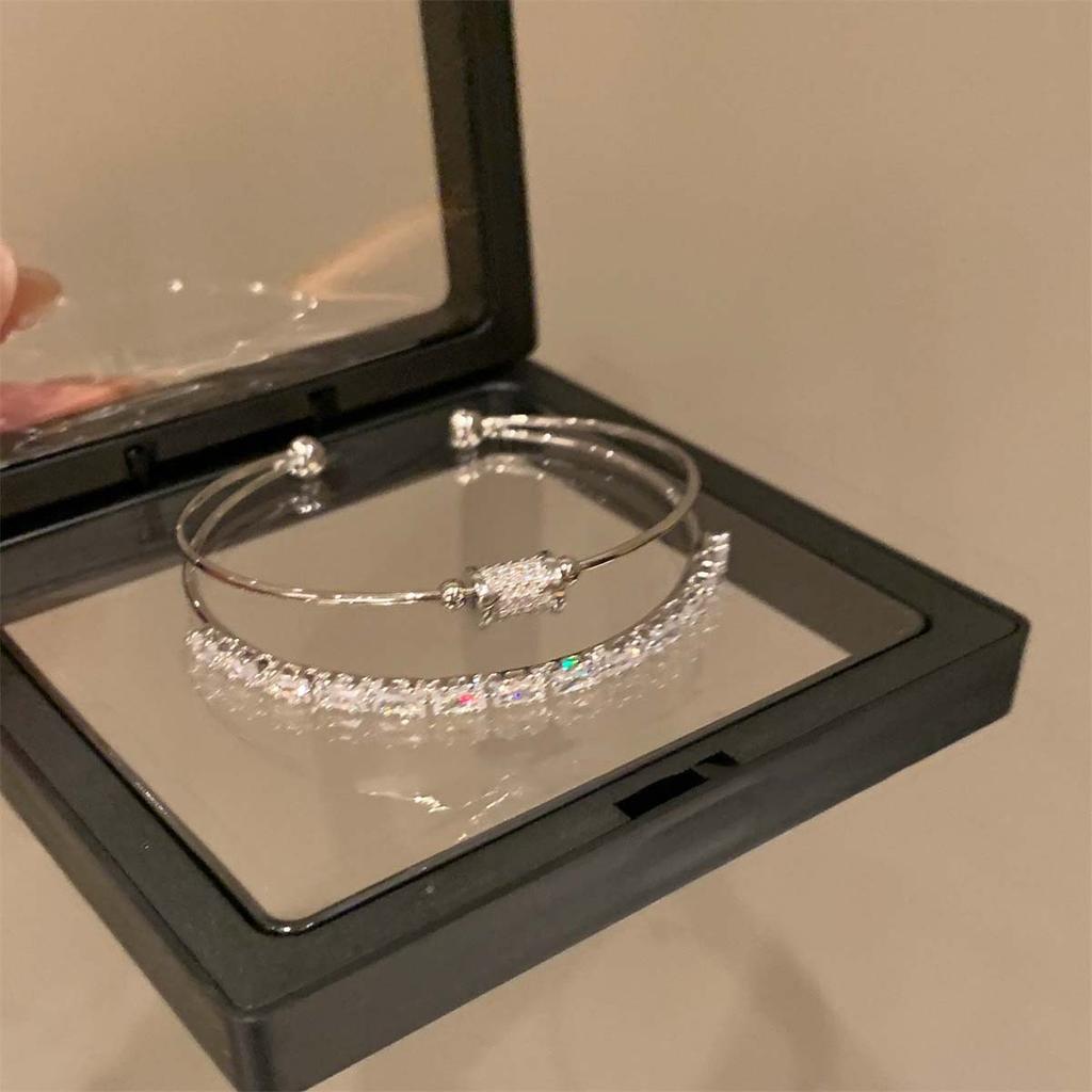 Super Flash Zircon Round Heart-shaped Flower Multi-layer Open Bracelet Exquisite and Beautiful Bracelet Light Luxury Jewelry Women