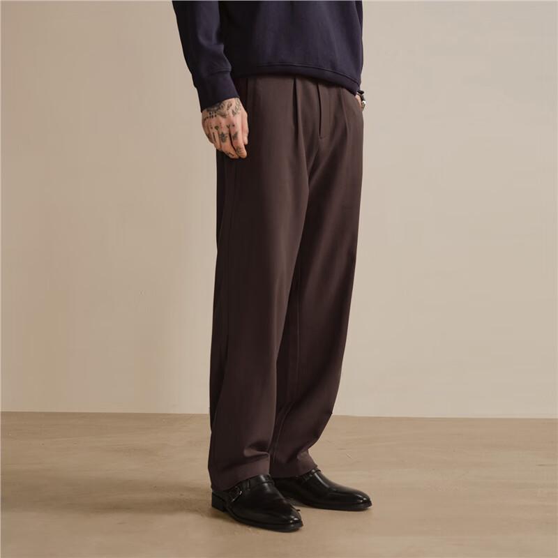 Giordano Men's Textured Pleated Business Casual Trousers