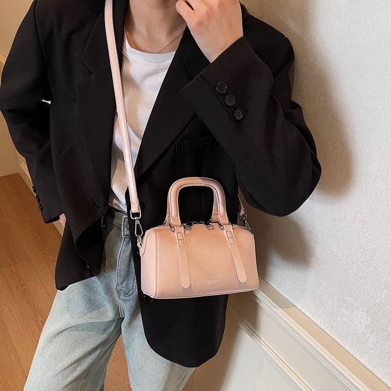 Women's Handbag To Work Commuter Women's Bag Pu Messenger Bag New Spring and Summer Retro Shoulder Messenger Bag