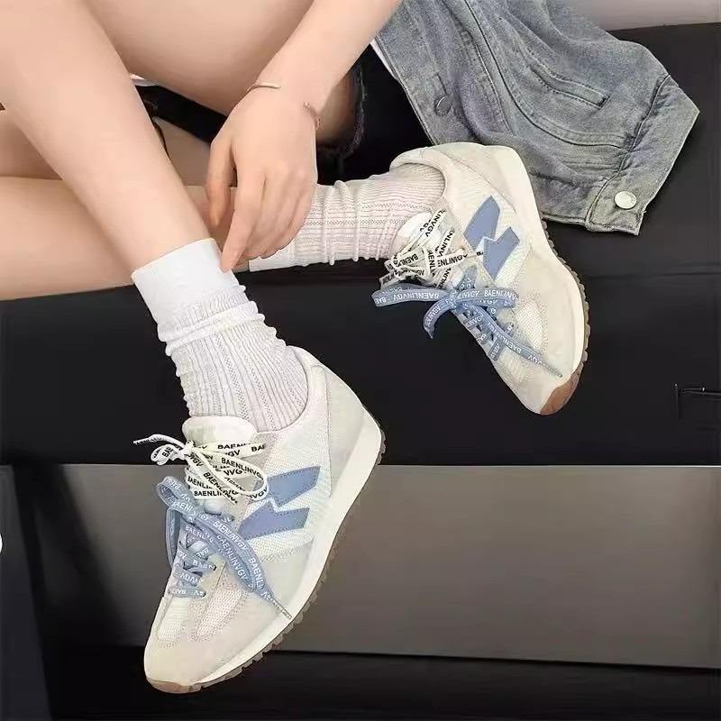 New color matching shoelaces thick-soled women's versatile breathable mesh sports and leisure women's jogging shoes women
