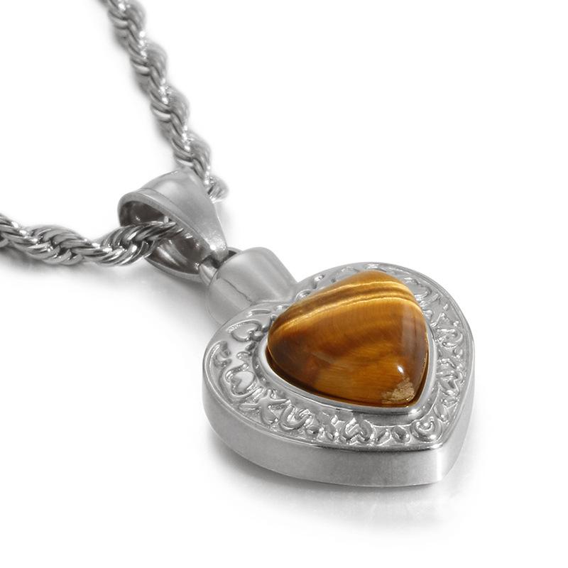 

Gold-Plated Stainless Steel Heart-Shaped Zircon Pendant Necklace for Men and Women