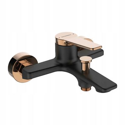Alanis wandmontierter Badewannenarmatur in Schwarz und Gold