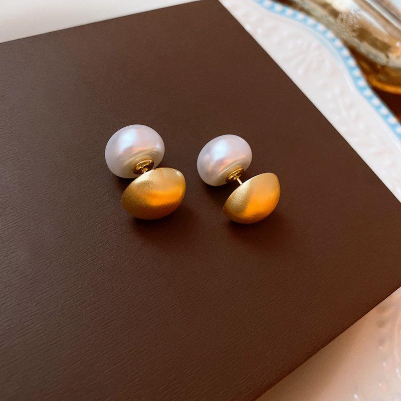 Silver Needle Light Luxury Spice Girl Pearl Stud Earrings Temperament Retro Super Flash Earrings Women's Fashion High Sense Personalized Earrings