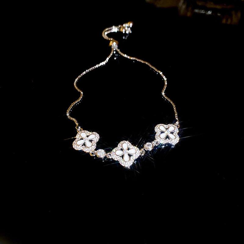 Farbenfrohes Zirkon Verstellbares Quadratisches Armband - Hochwertiger Modischer Damenschmuck mit Nischendesign