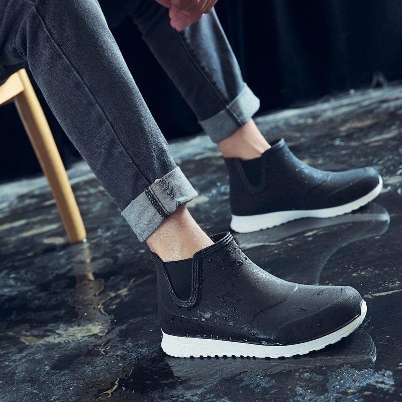 Men's 2025 new rain shoes spring fishing rain boots kitchen labor insurance work water shoes men's short water shoes